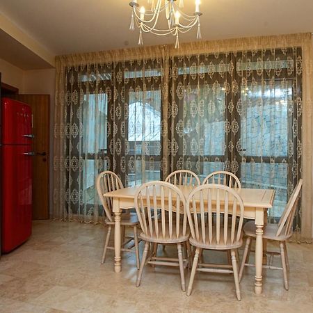 Vila Imperial Bed & Breakfast ซินายา ภายนอก รูปภาพ