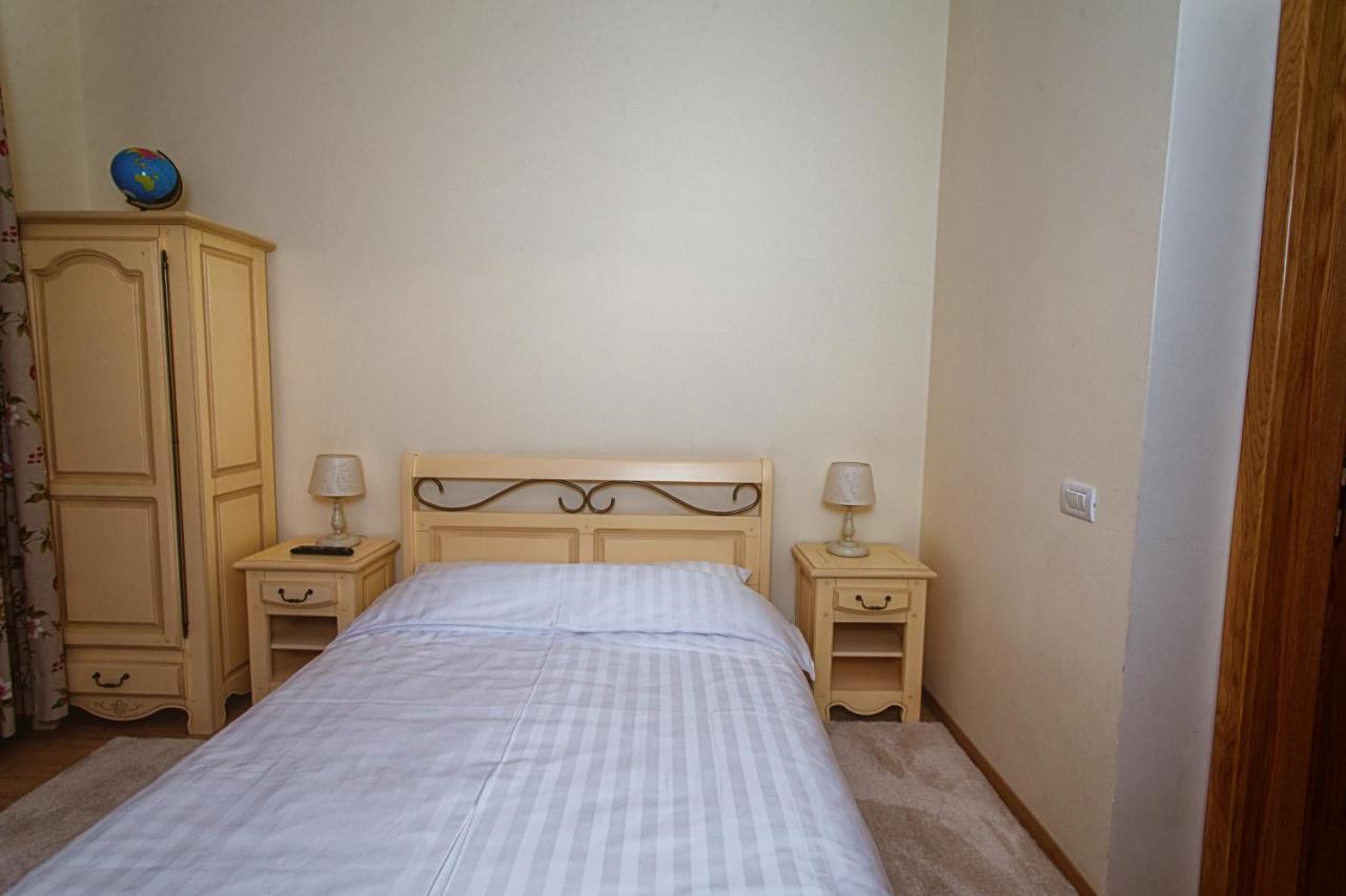 Vila Imperial Bed & Breakfast ซินายา ภายนอก รูปภาพ