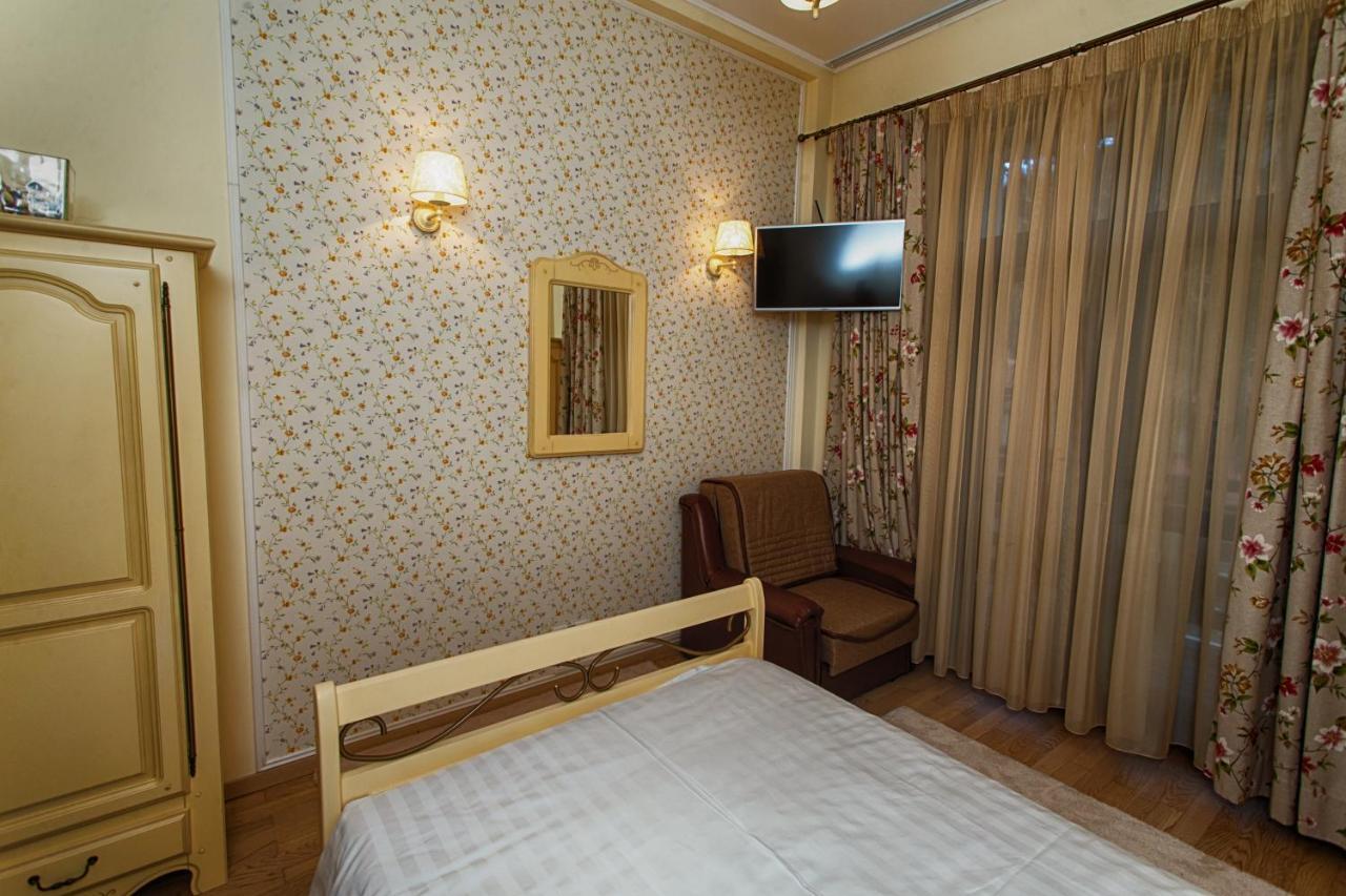 Vila Imperial Bed & Breakfast ซินายา ภายนอก รูปภาพ