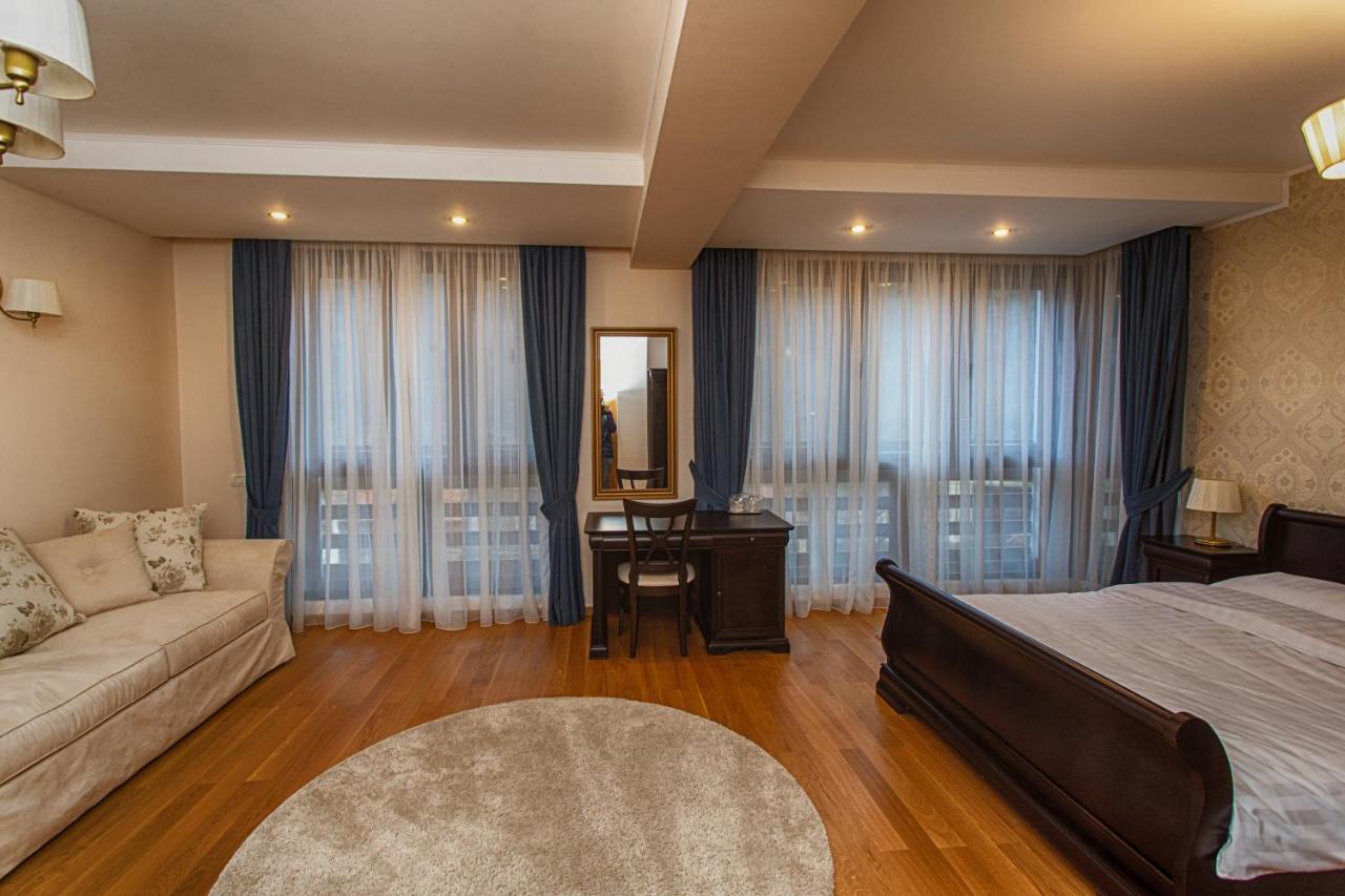 Vila Imperial Bed & Breakfast ซินายา ภายนอก รูปภาพ