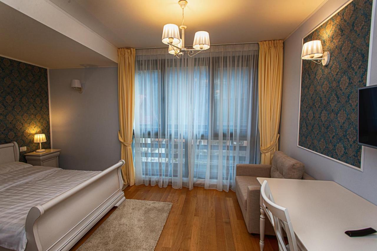 Vila Imperial Bed & Breakfast ซินายา ภายนอก รูปภาพ